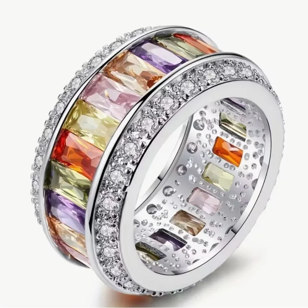 🩷 Stunning New ring with bands of colored crystals & rhinestones size 7 & 8 🩷